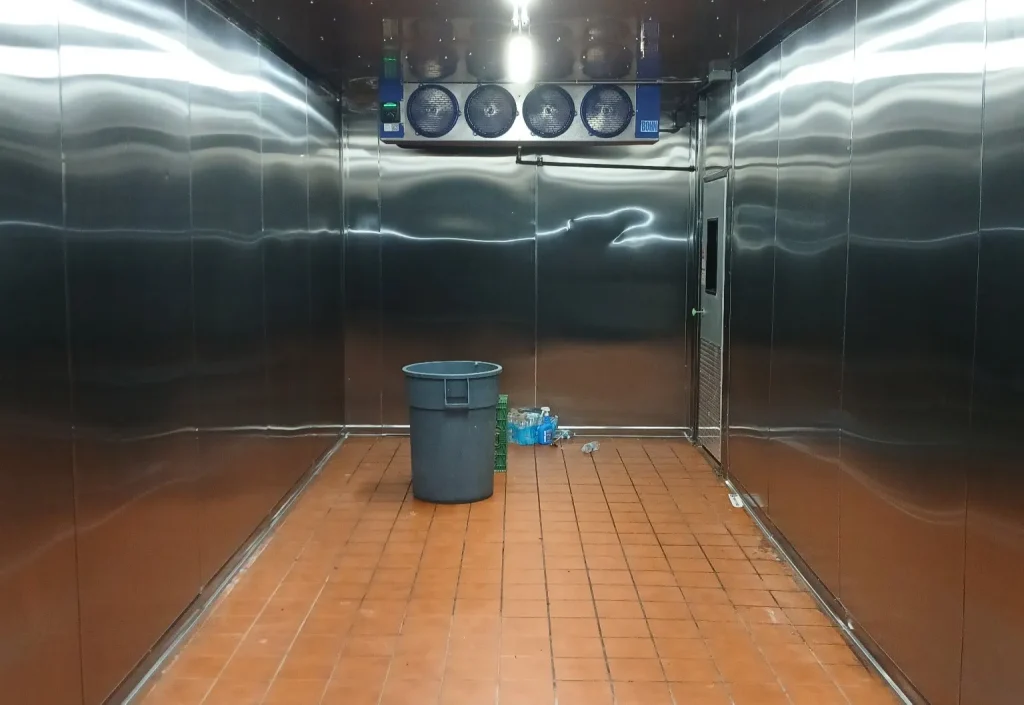 New Walk In Box - Marriott